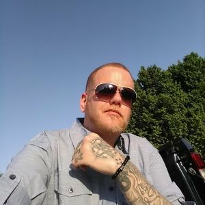 Meet your Posher, Eric